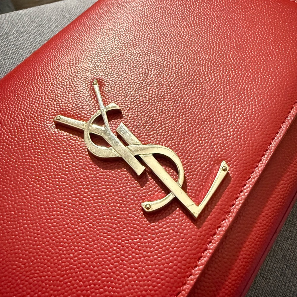 Yves Saint Laurent YSL Kate Medium Crossbody Bag in Red - Picture 3 of 10